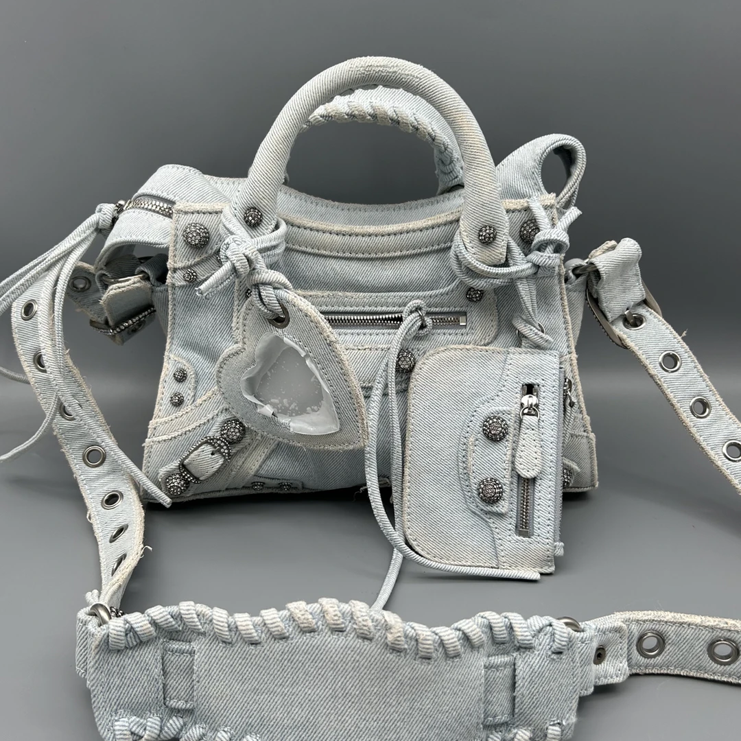 95新 Balenciaga/巴黎世家 巴黎世家浅蓝色牛仔布机车包 9261