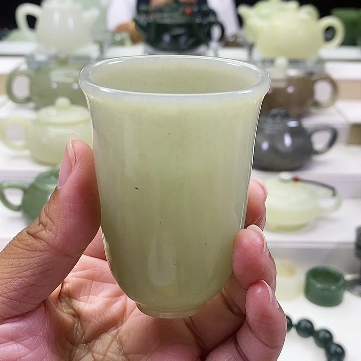 未镶嵌和田玉挂件茶杯60m l