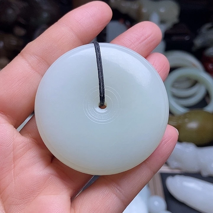 和田玉未镶嵌吊坠(不含链)