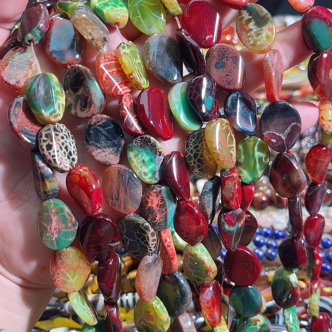 玛瑙/玉髓未镶嵌珠宝半成品龙鳞玛瑙妞妞一条17x22mm