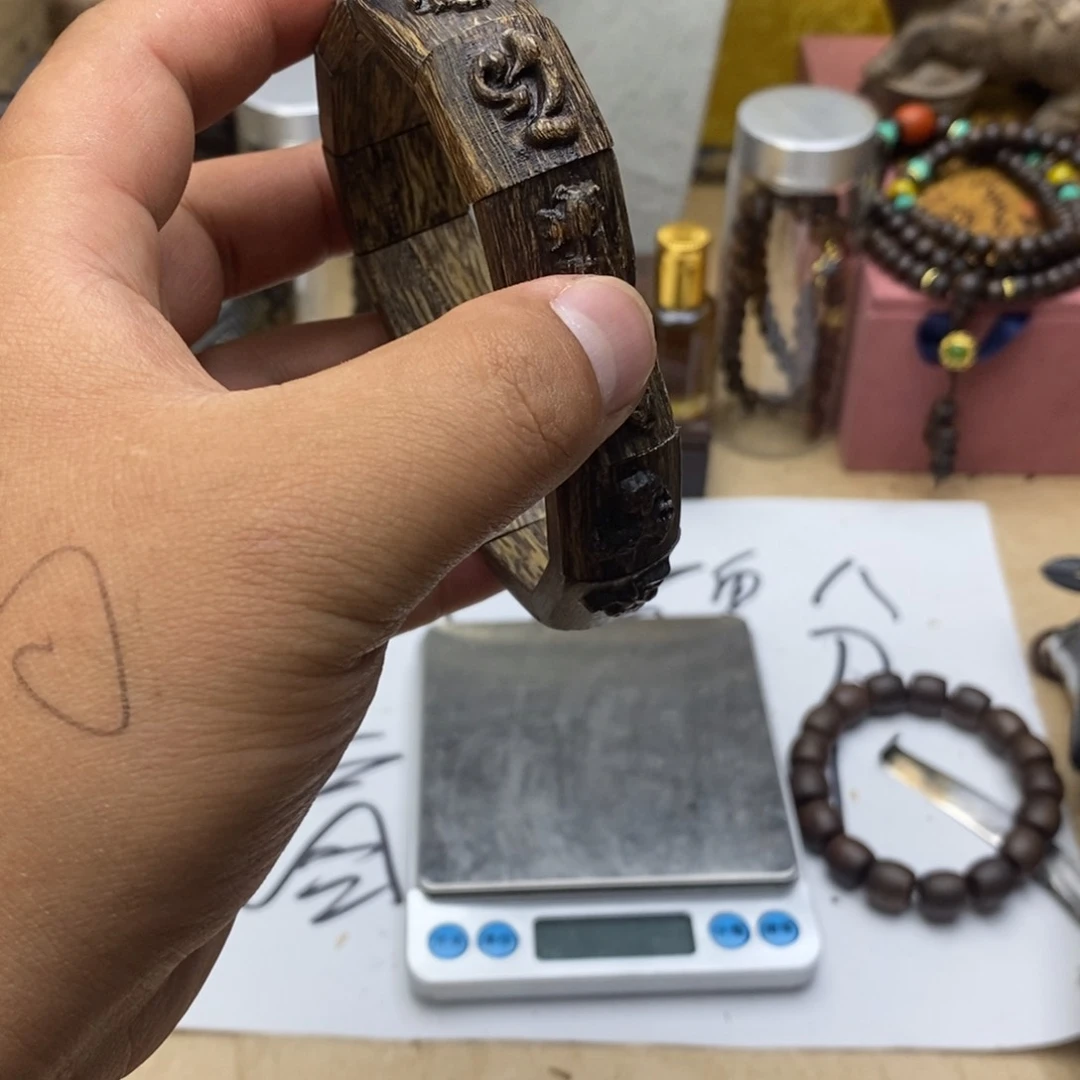 大叶紫檀（黑酸枝木类）