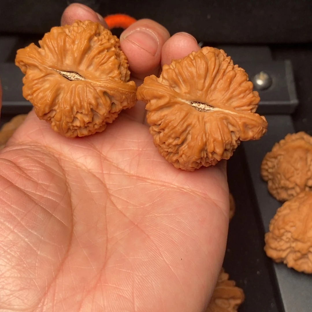 文玩核桃吊坠午*三角疆