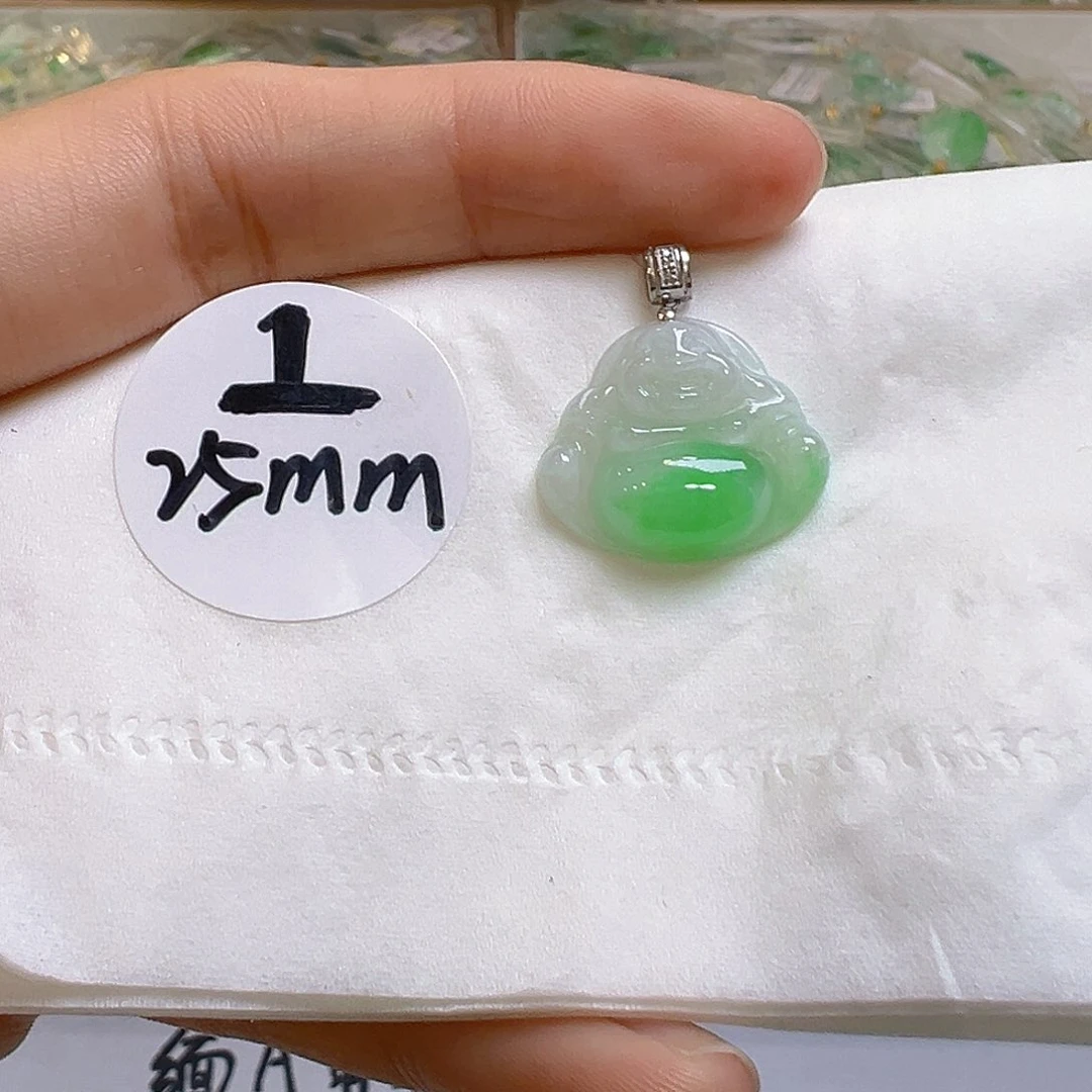 翡翠18K金镶嵌颈饰翡翠