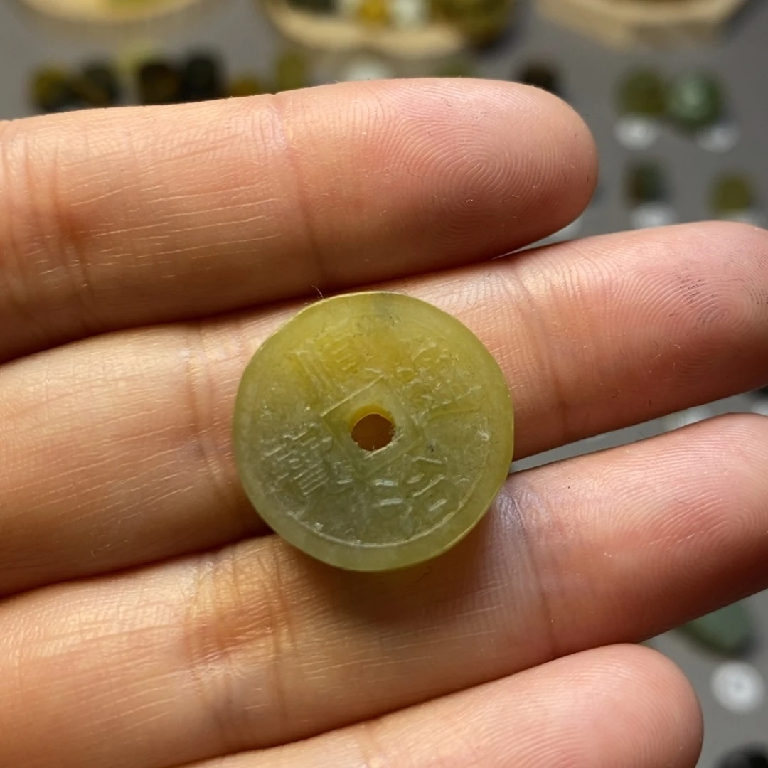 【闪购商品】蛇纹石玉未镶嵌配饰