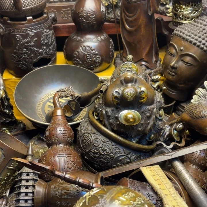 铜器摆件    点击下单