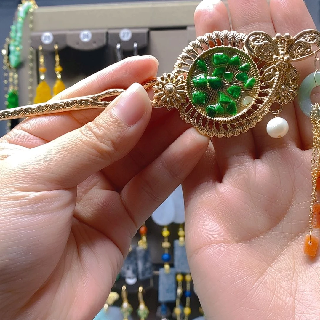 未镶嵌翡翠耳饰翡翠