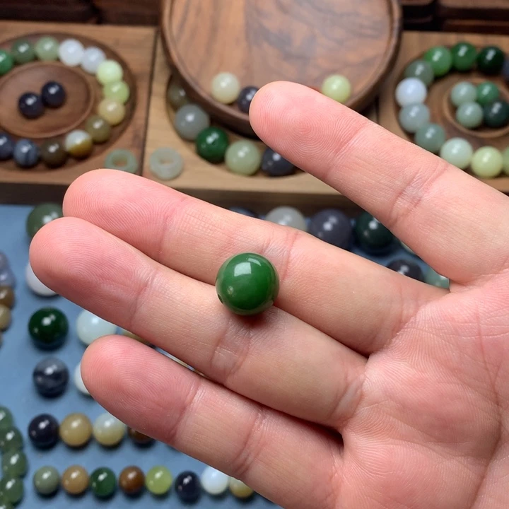 和田玉（碧玉）卡13+碧玉未镶嵌陈*领