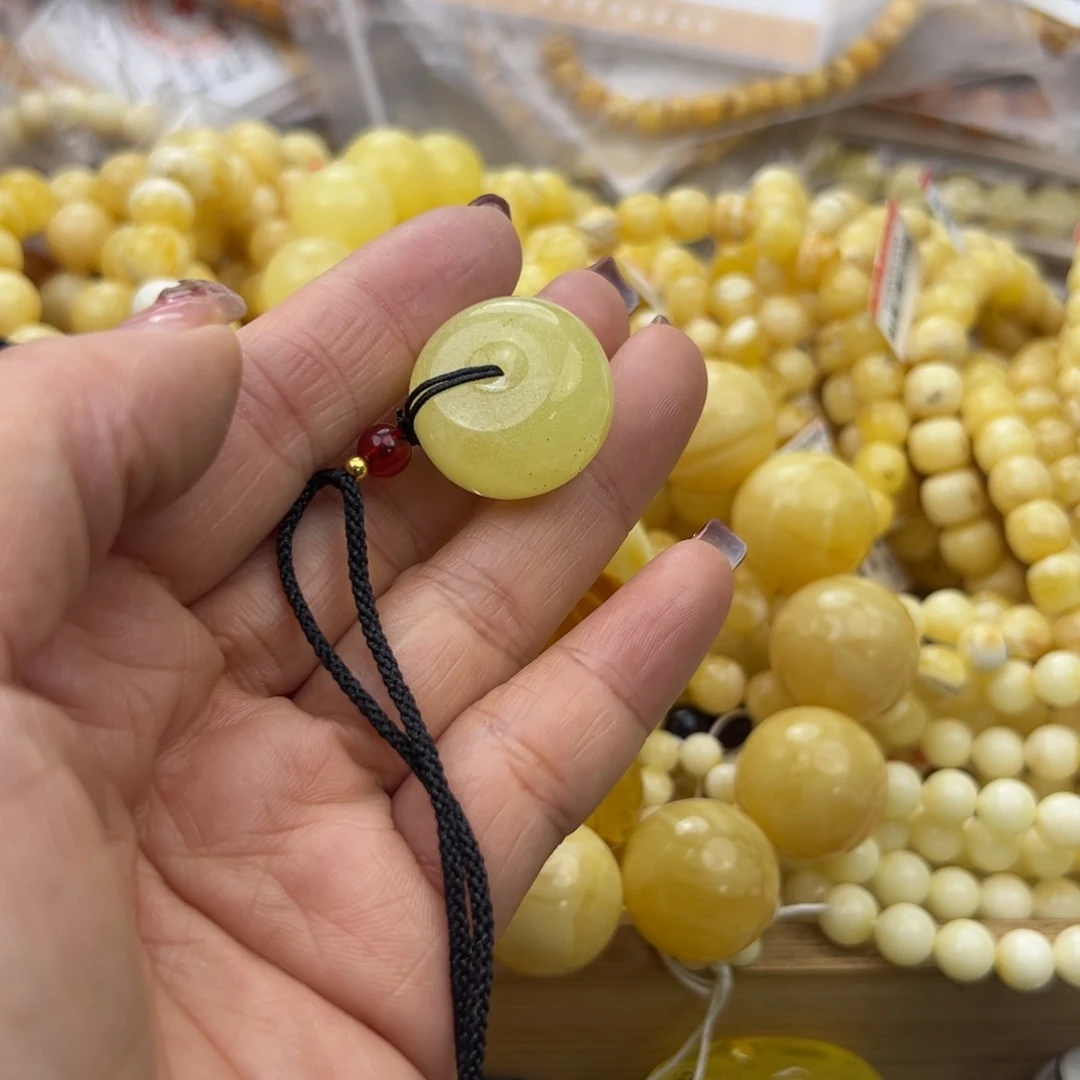 琥珀珠宝奇石未镶嵌