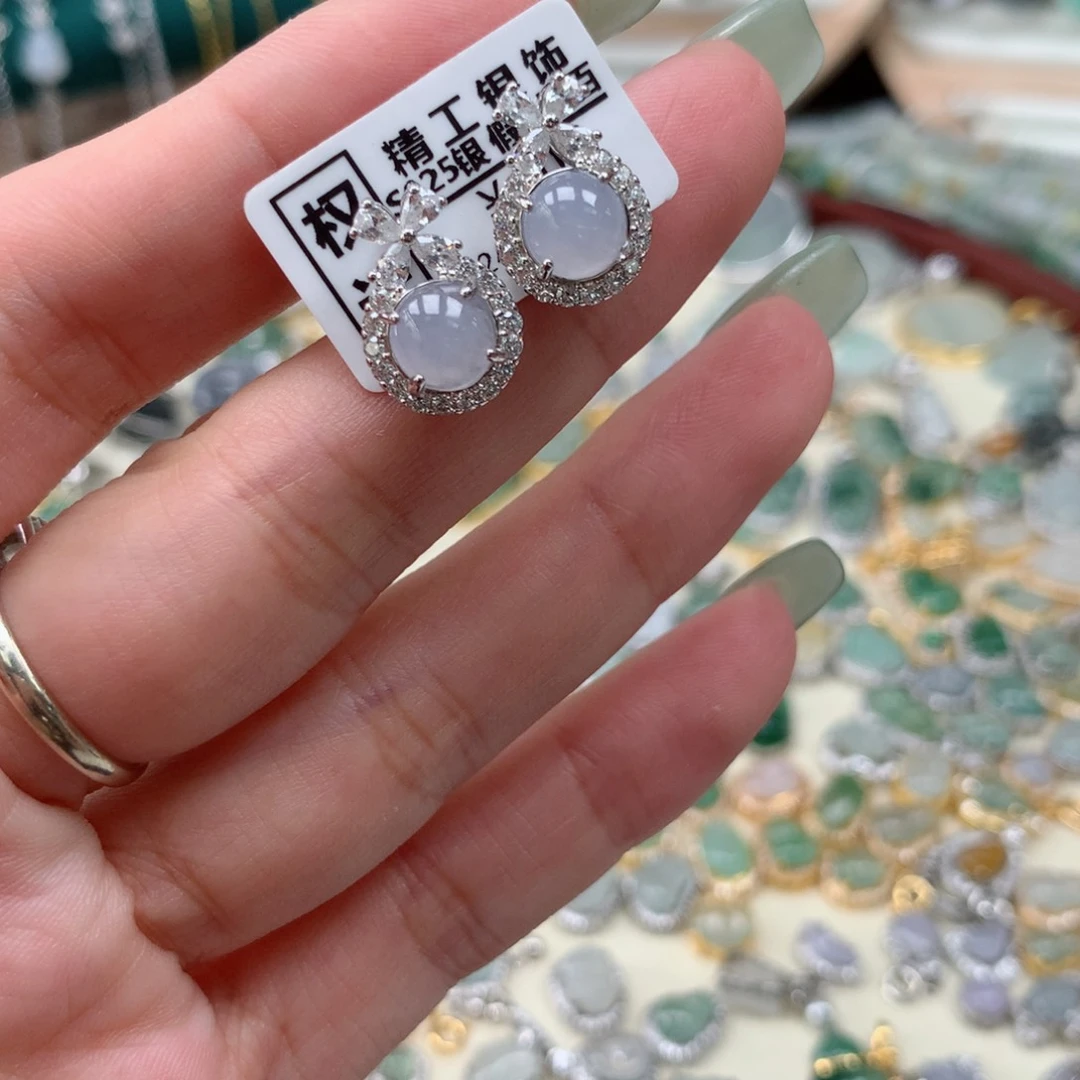 颈饰银S925镶嵌翡翠耳钉