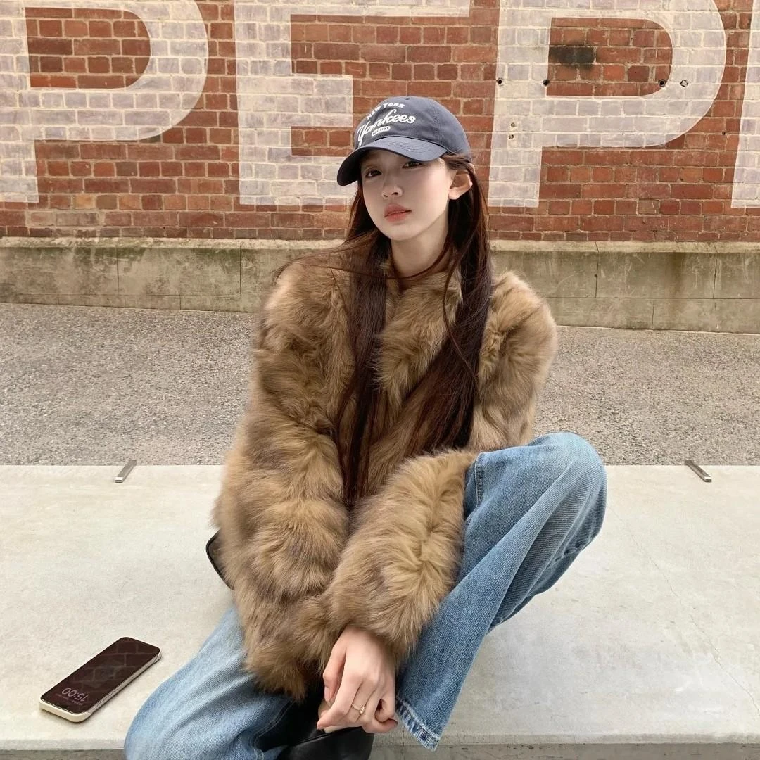 人造皮草 秋冬2025新款环保仿狐狸毛皮草显年轻短款毛毛外套女装
