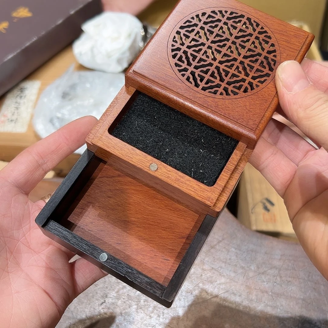 瓷器周边默认瑕疵1