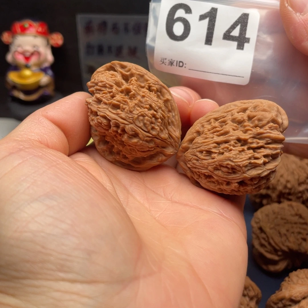 文玩核桃把件南疆异形天残40