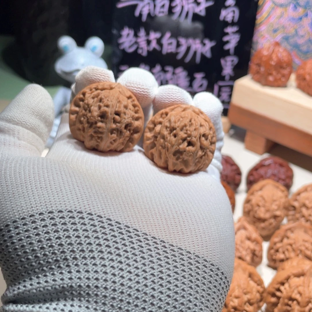 *****把件文玩核桃白狮子