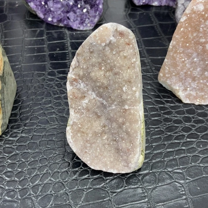 未镶嵌珠宝半成品水晶