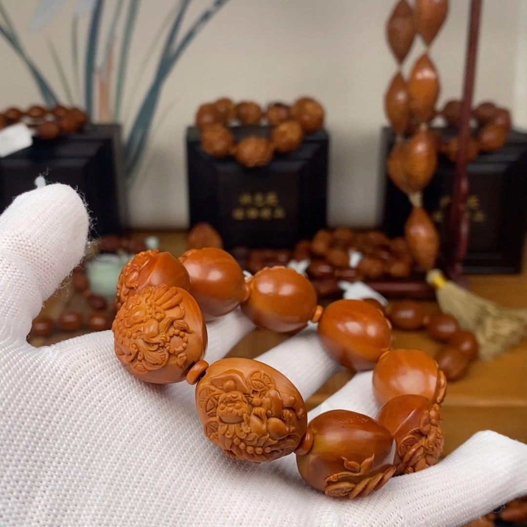 手串橄榄核许忠英老师浮雕貔貅