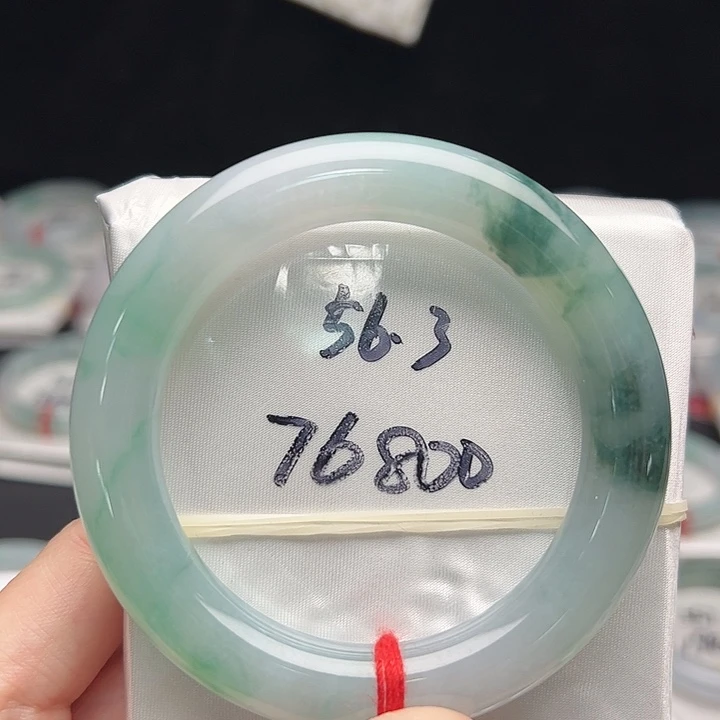 翡翠未镶嵌手镯（圆镯）