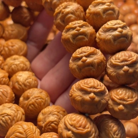 猴头核桃手串萍**逢悟空