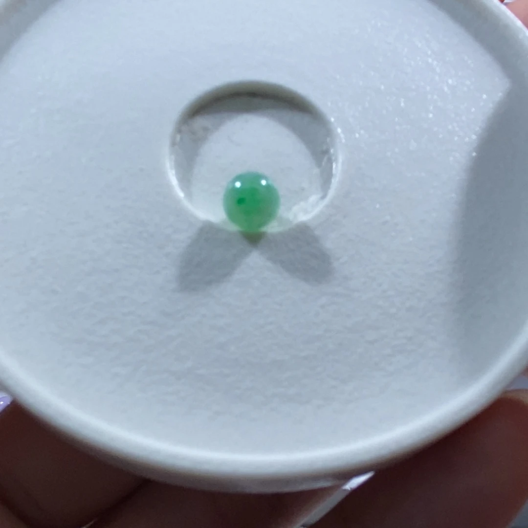 翡翠散珠翡翠飘绿圆珠 卡6.5