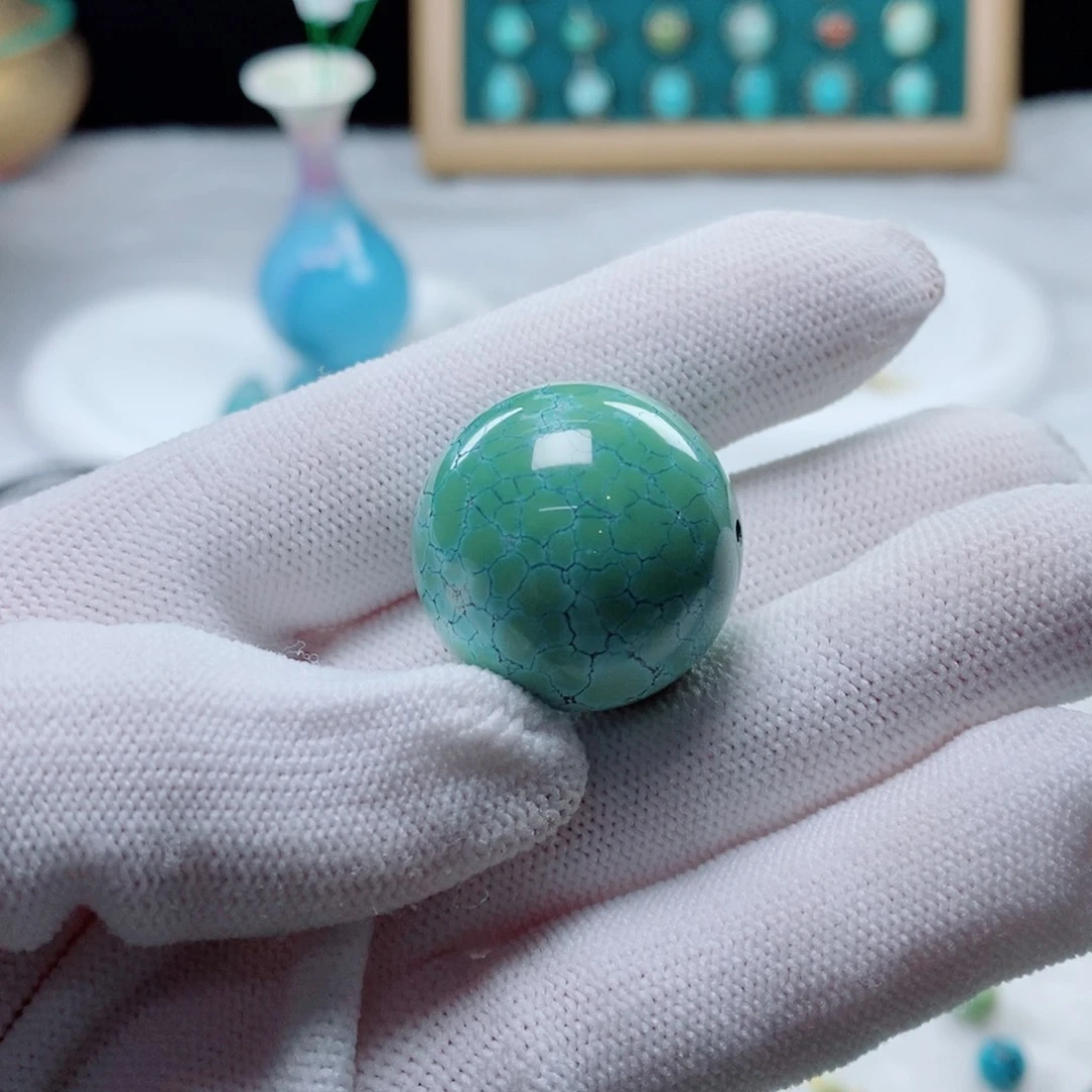 绿松石未镶嵌珠宝半成品?****↣