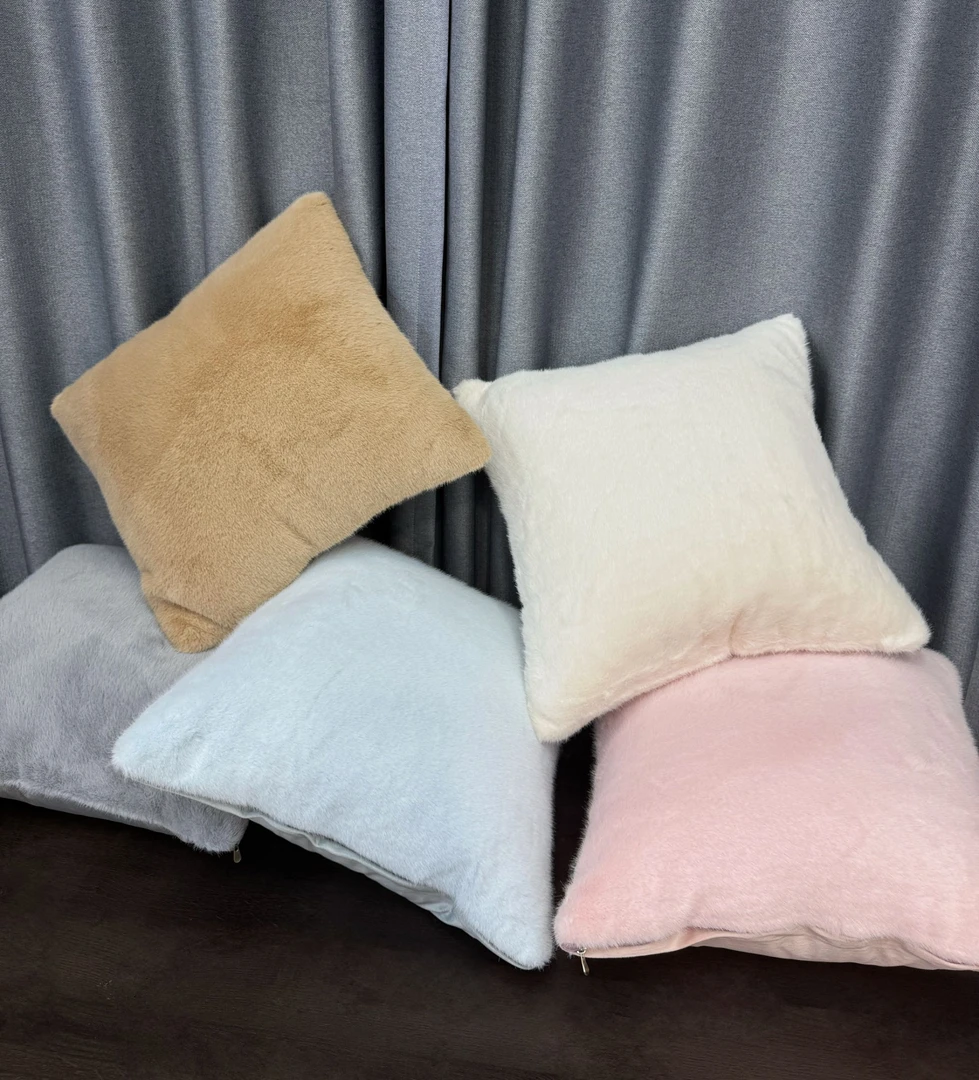 慕宸【抱枕】MuC 高端靠枕 简约纯色卧室沙发通用靠垫毛绒含芯