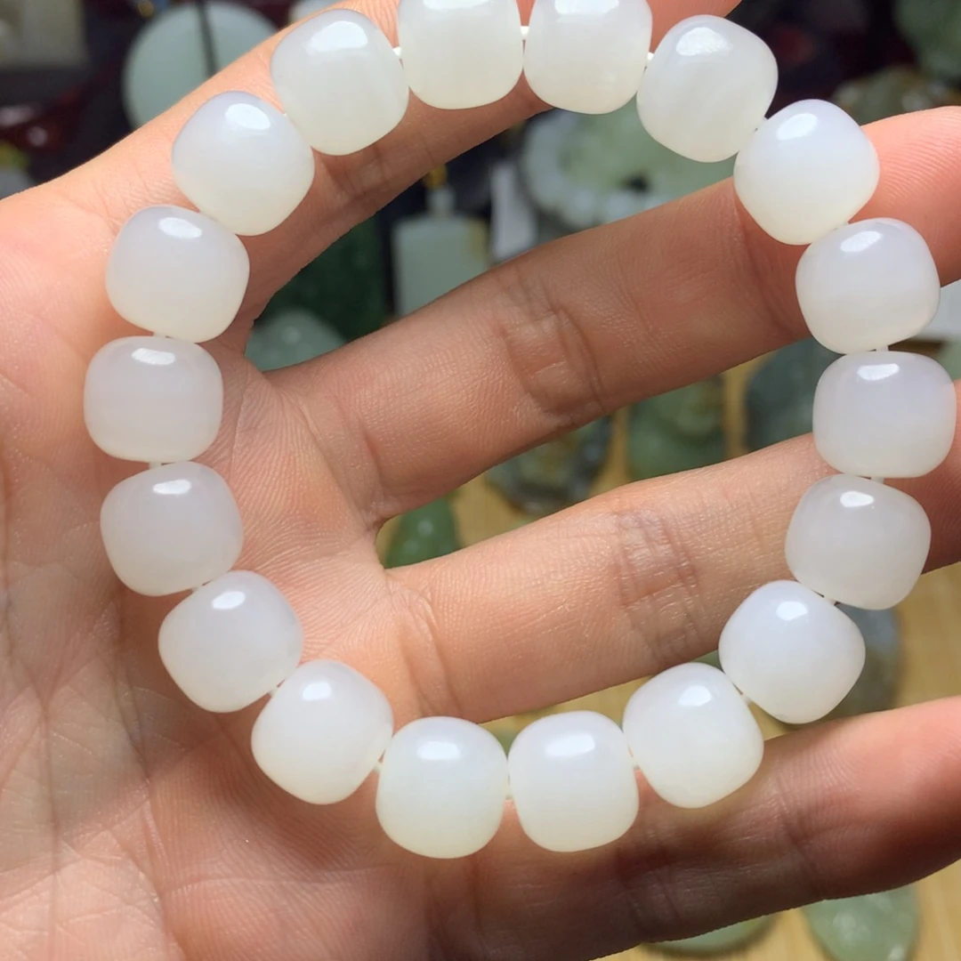 和田玉未镶嵌手串