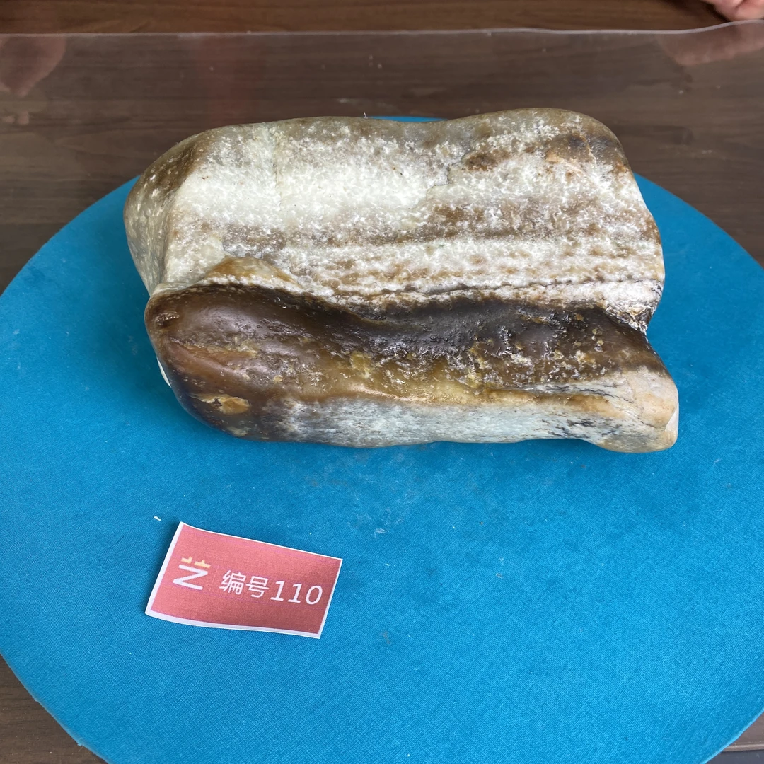 现货新疆玉料原石发一件编号110