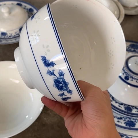 陶瓷6寸碗两个有问题