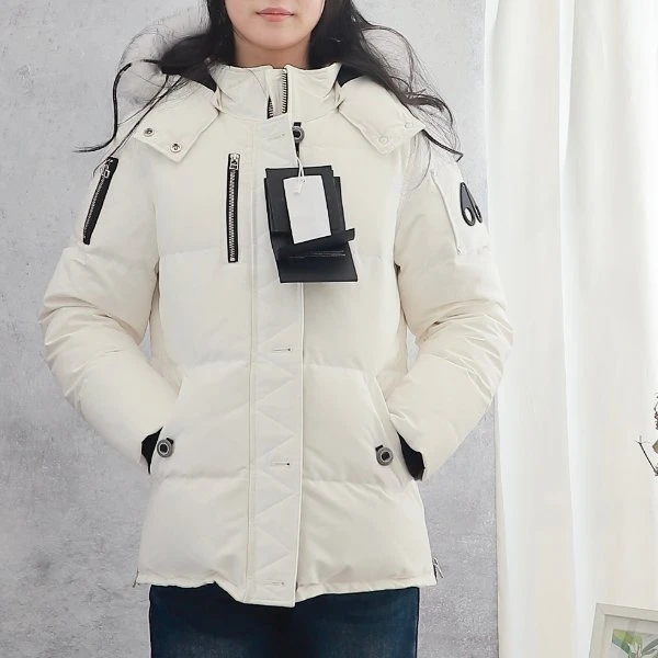 95新 MOOSE KNUCKLES/慕斯纳可兹 【美佳】奶白色羽绒连外套～L/G码