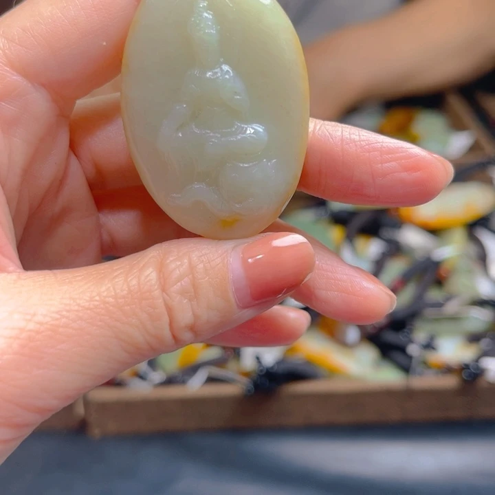 【闪购商品】和田玉未镶嵌颈饰