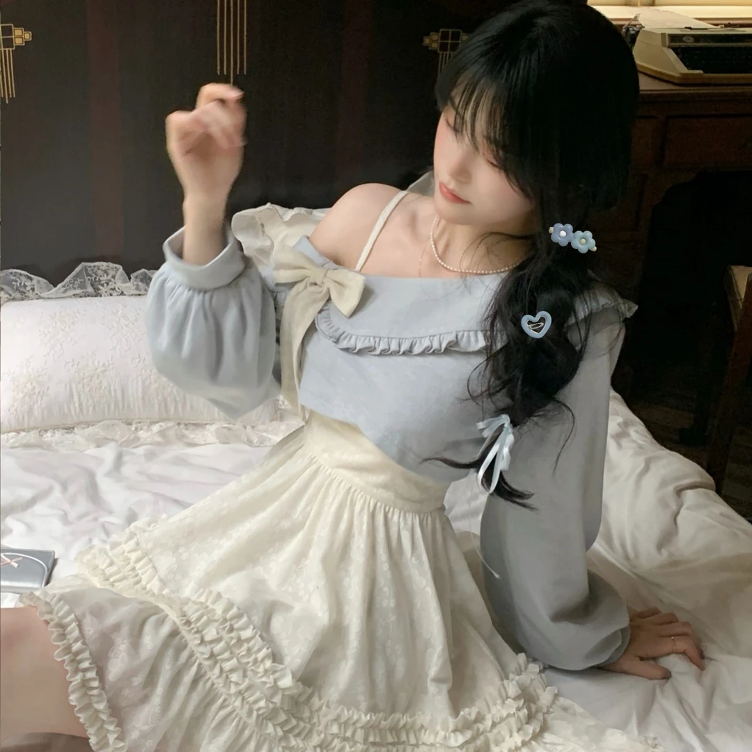Blovelan白茶呢喃 气质纯色蕾丝木耳花边乖巧甜美收腰短款吊带裙