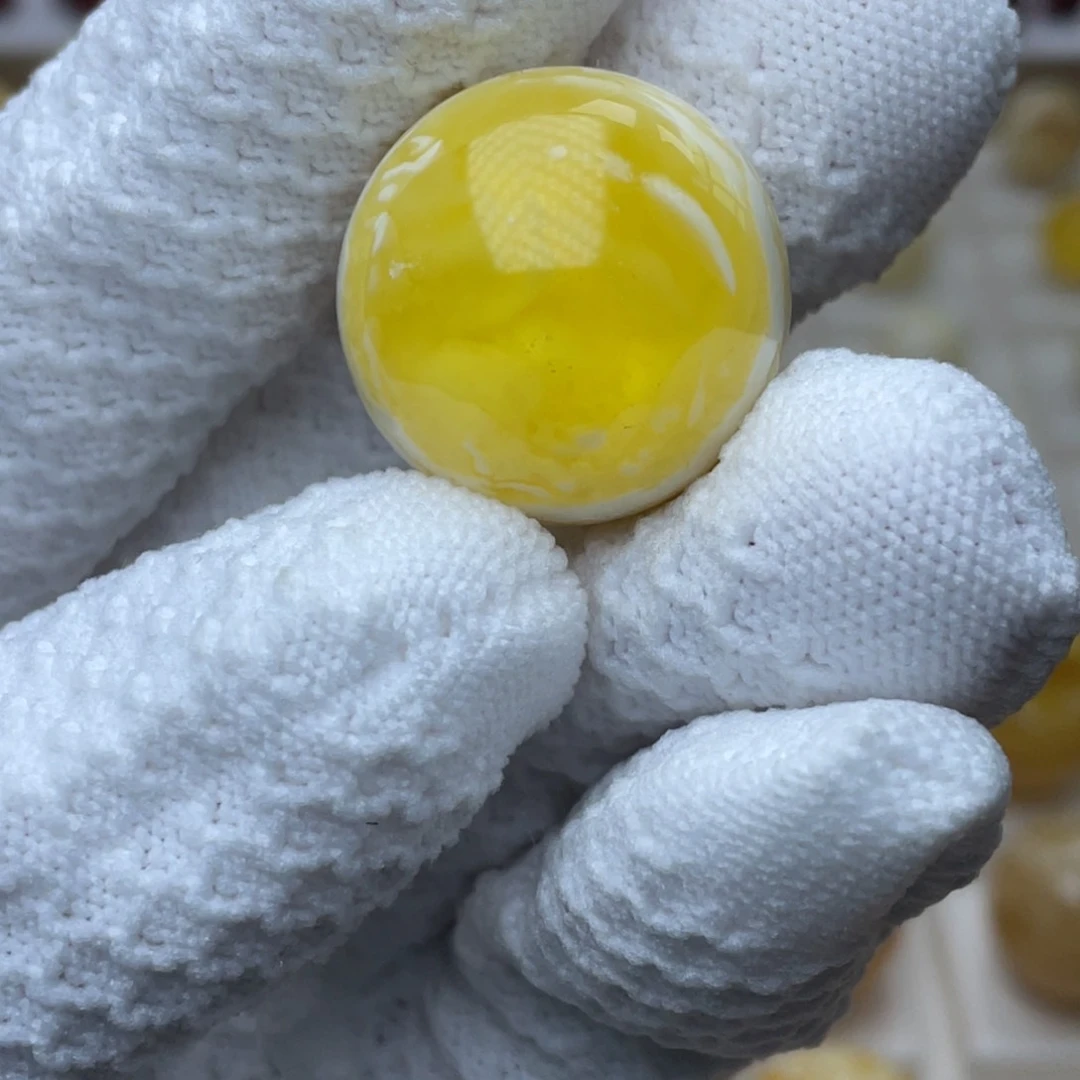 未镶嵌琥珀裸石蜜蜡圆珠金橘溶洞24.7mm