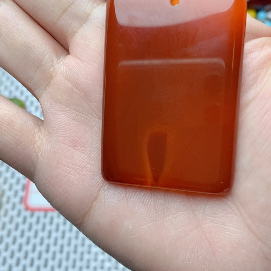 玛瑙/玉髓颈饰未镶嵌春**明