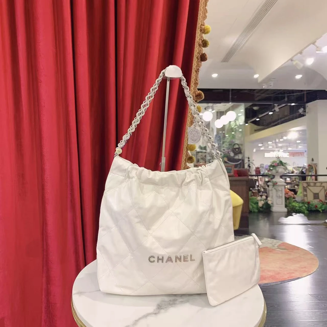 95新 Chanel/香奈儿 22bag垃圾袋中号白银牛皮芯片款/74366383