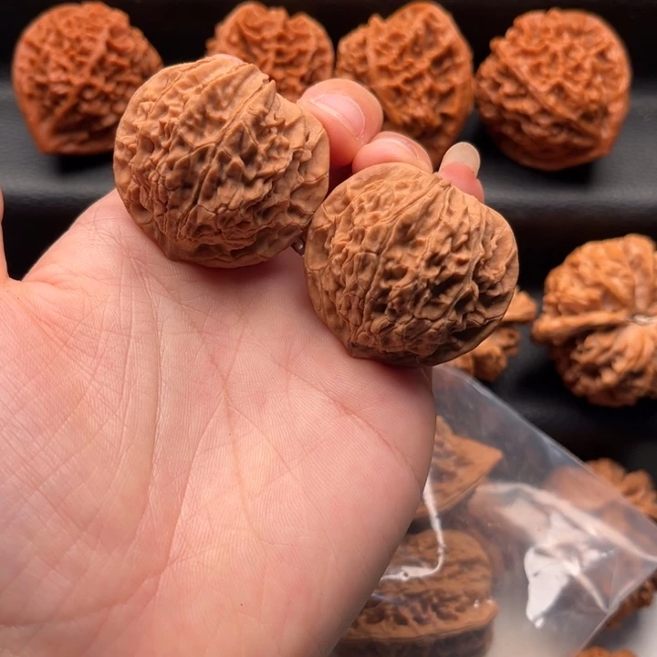 扎***西把件文玩核桃秦野