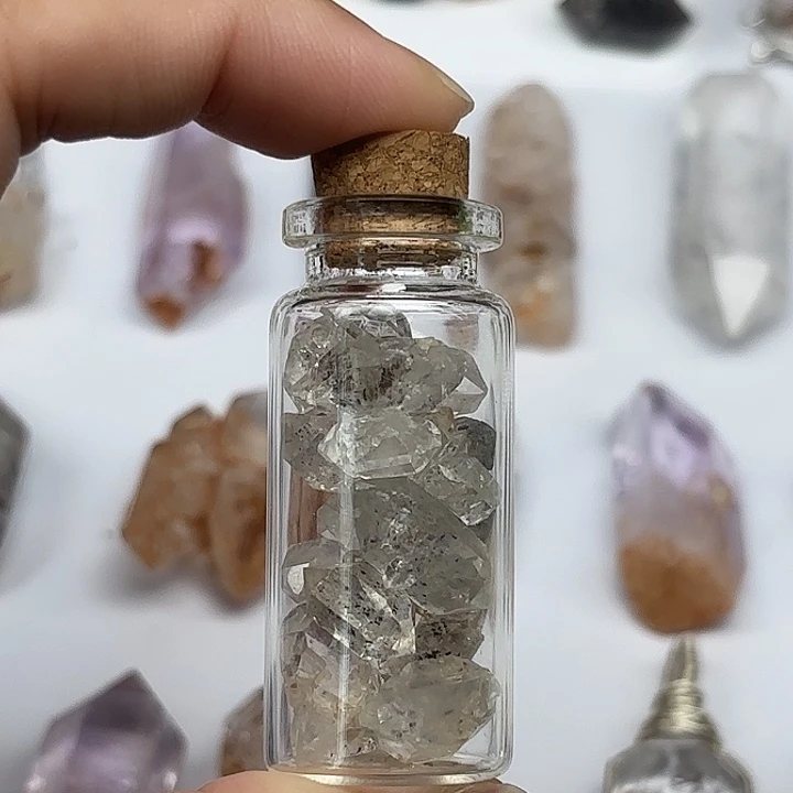 颈饰未镶嵌水晶闪灵钻瓶瓶