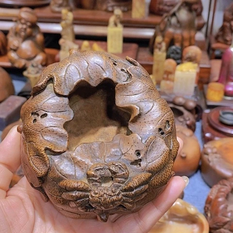 贡木馨*轩华彩木作摆件