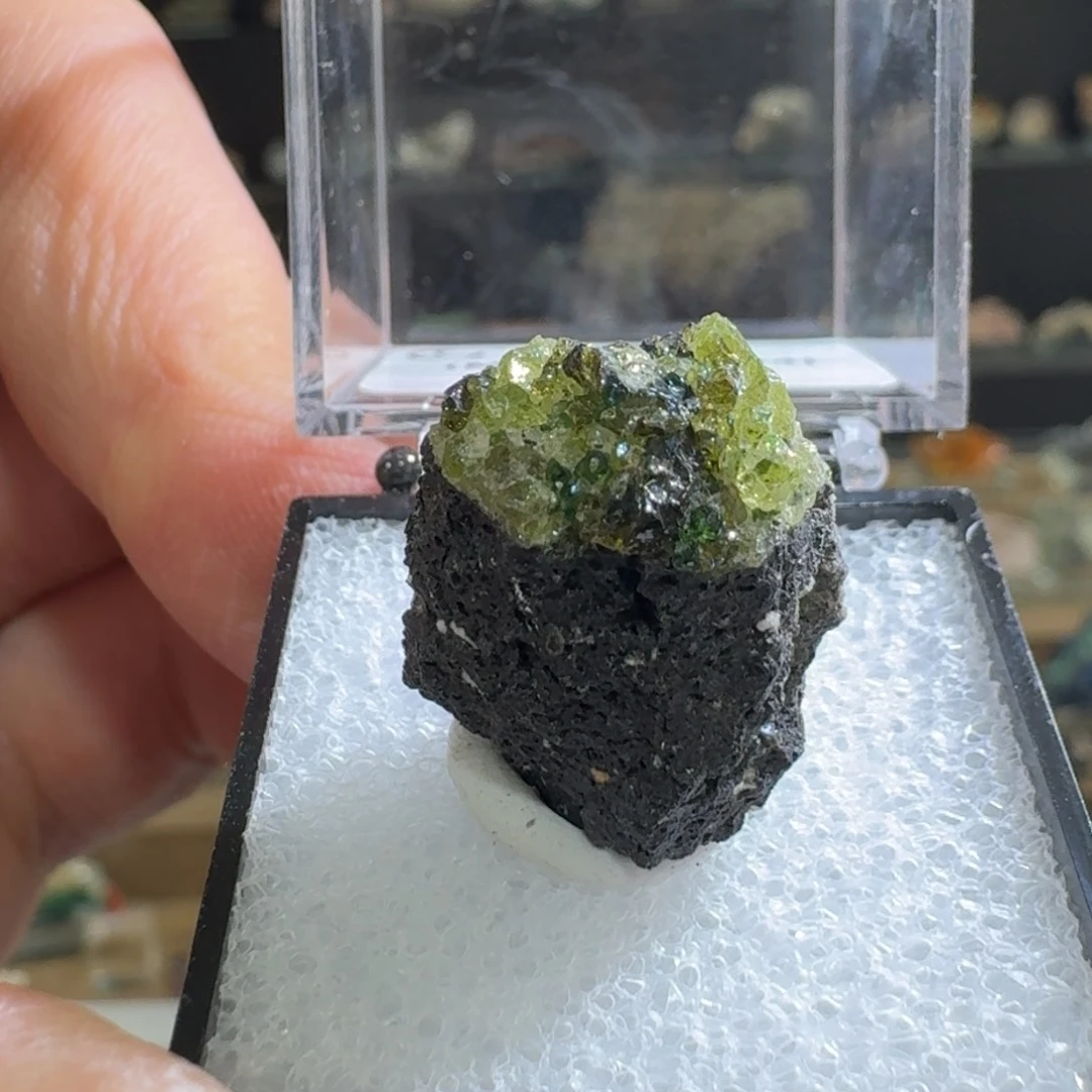 月下珠宝严选矿物