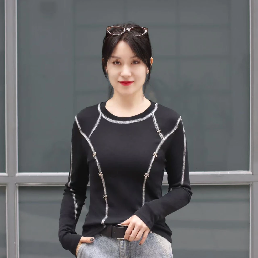 初晓2025年春季新款女士休闲T恤打底衫白色黑色 休闲百搭时尚9331