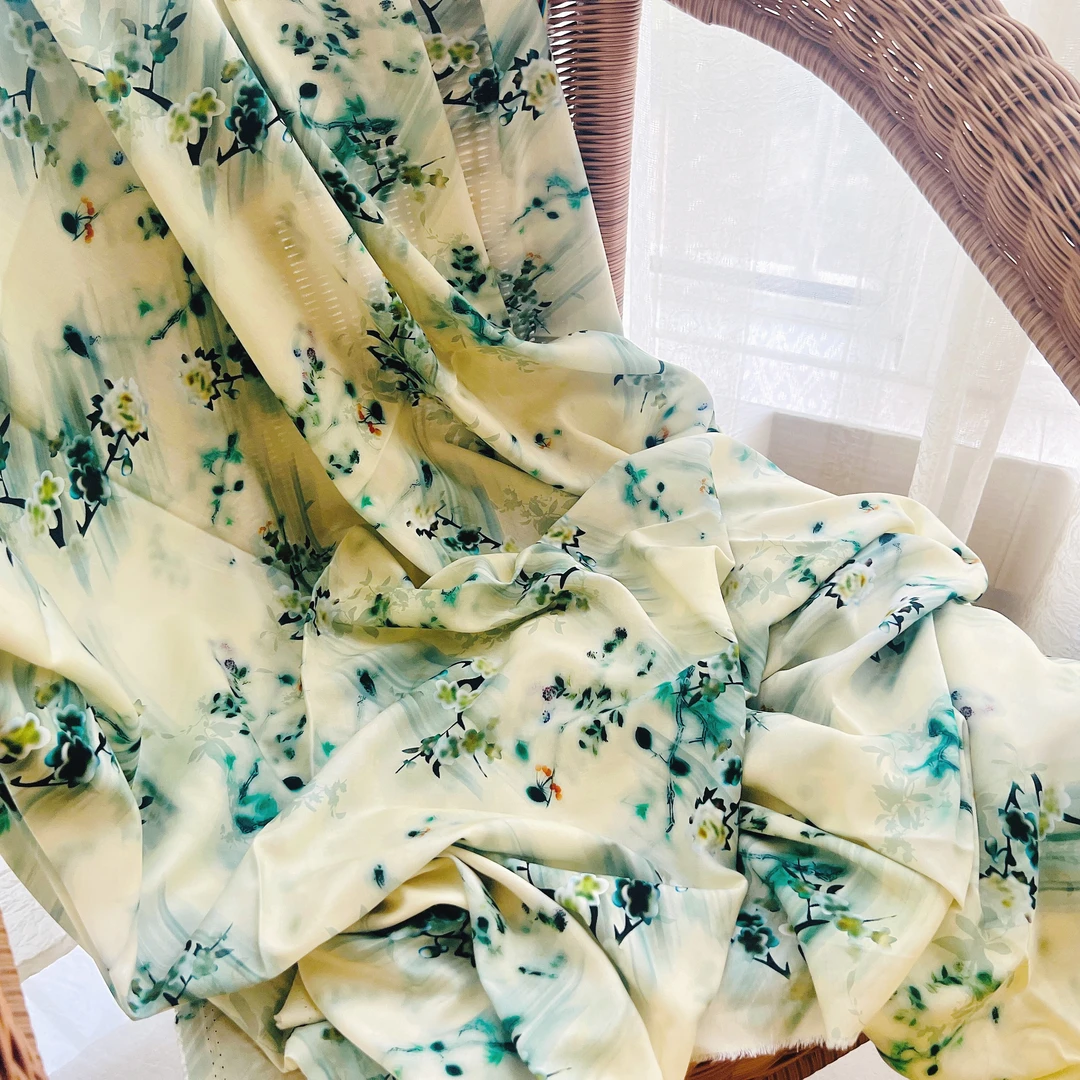 【2047两米包邮】轻薄人造棉香云锻数码印花棉绸面料（非七天无理由）