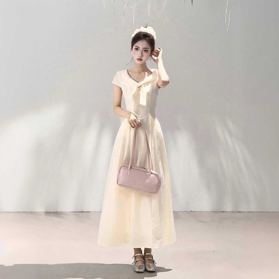 2025夏季新款法式桔梗温柔风设计感小众连衣裙气质收腰甜美连衣裙