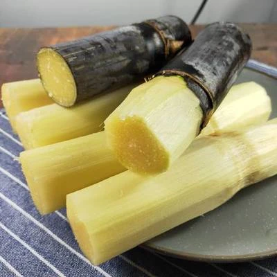广西黑皮甘蔗新鲜现砍现发当季脆爽甘甜饱满多汁榨汁饮品产地直发
