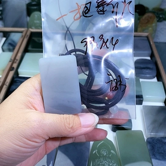未镶嵌和田玉珠宝半成品一***?