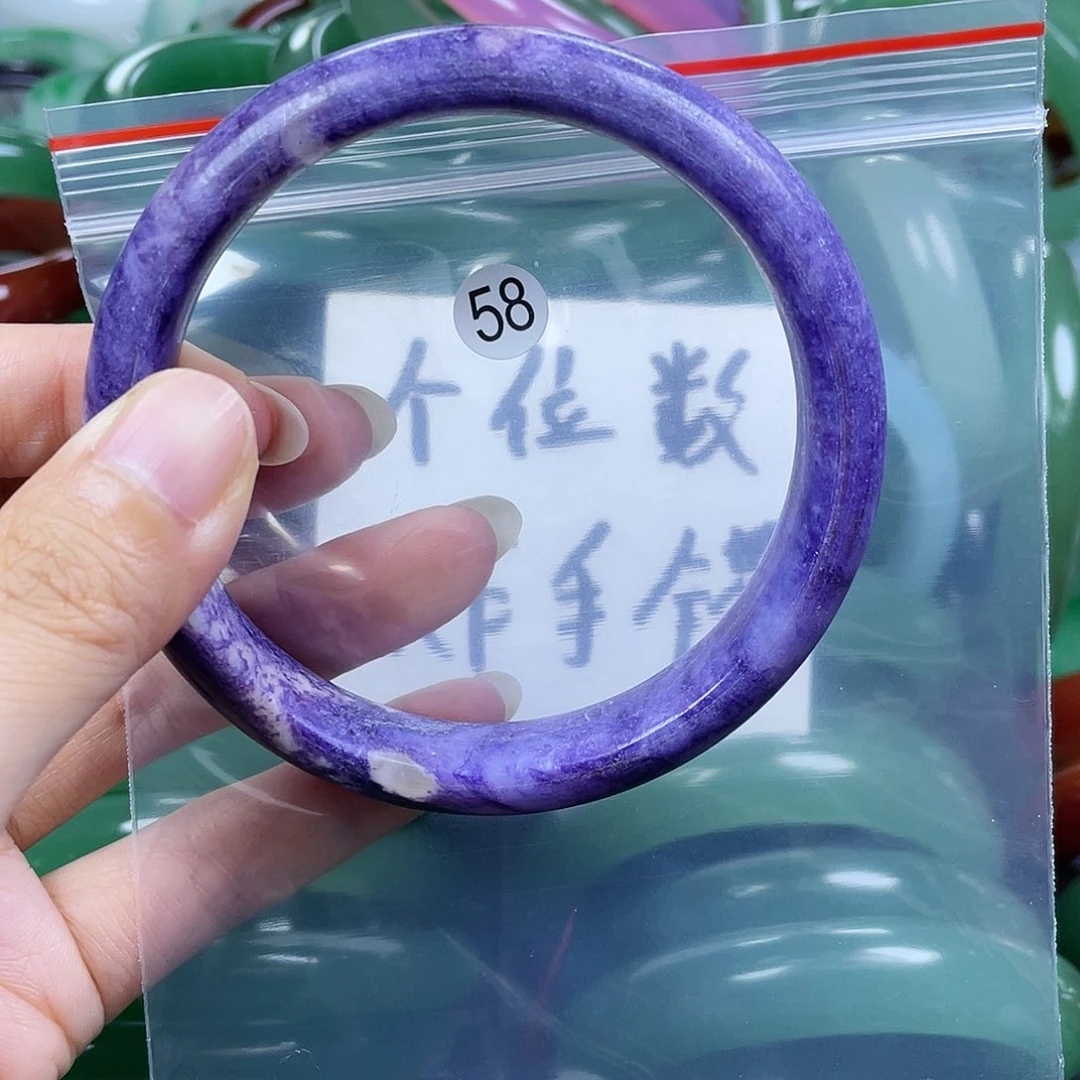 【闪购商品】未镶嵌手镯石英质玉6465