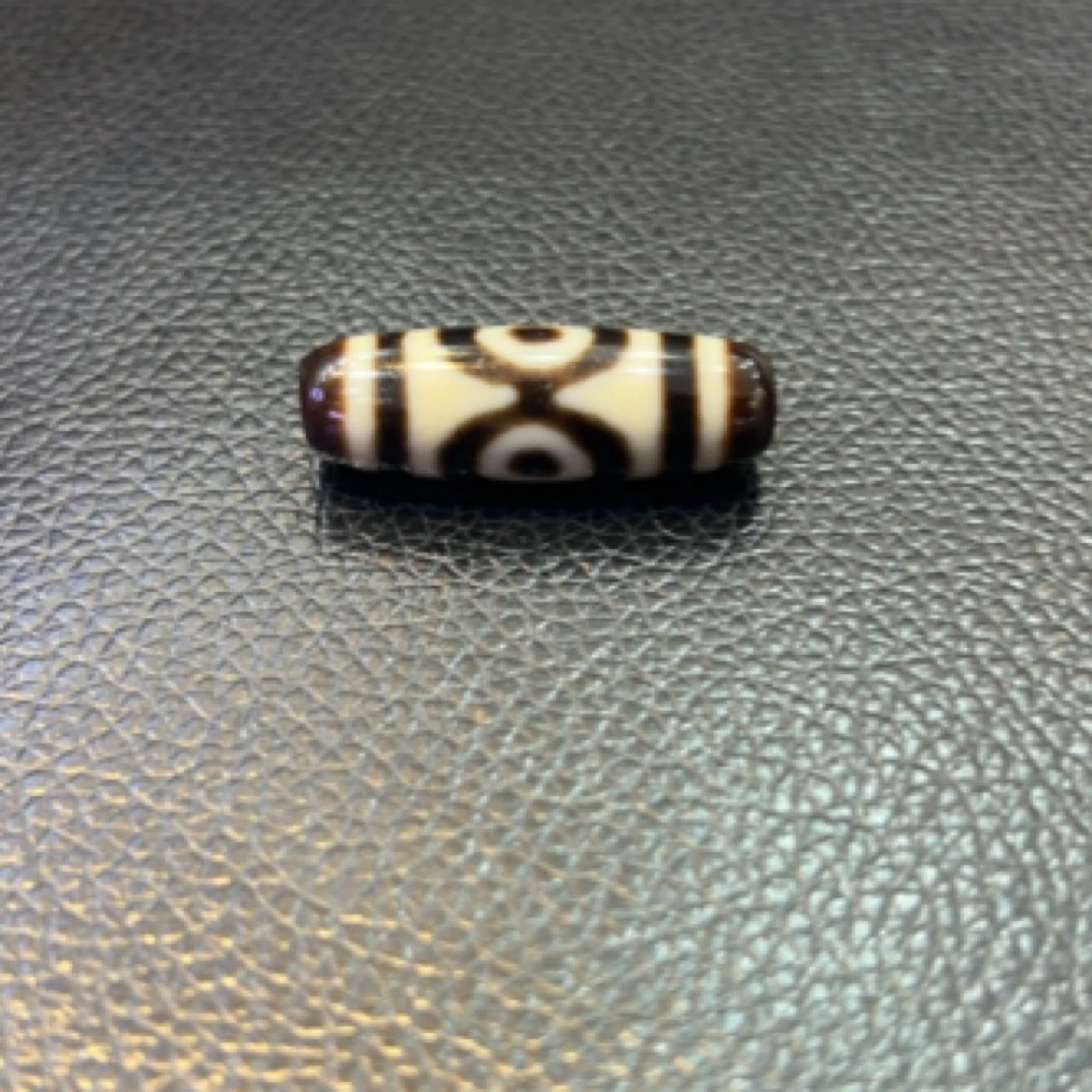 上肯莲花三眼33长玛瑙材质手工珠