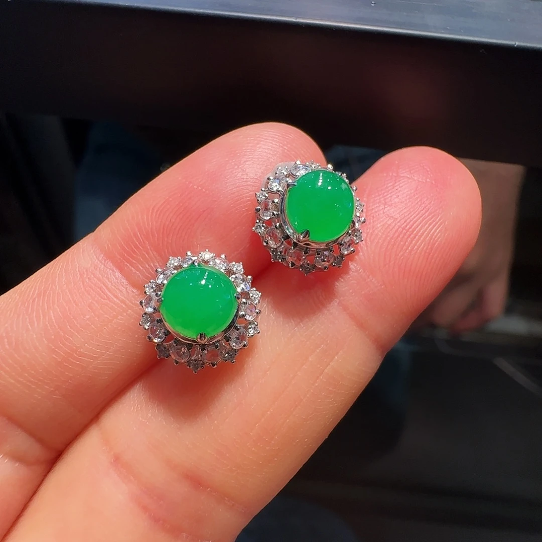 翡翠18K金镶嵌耳饰