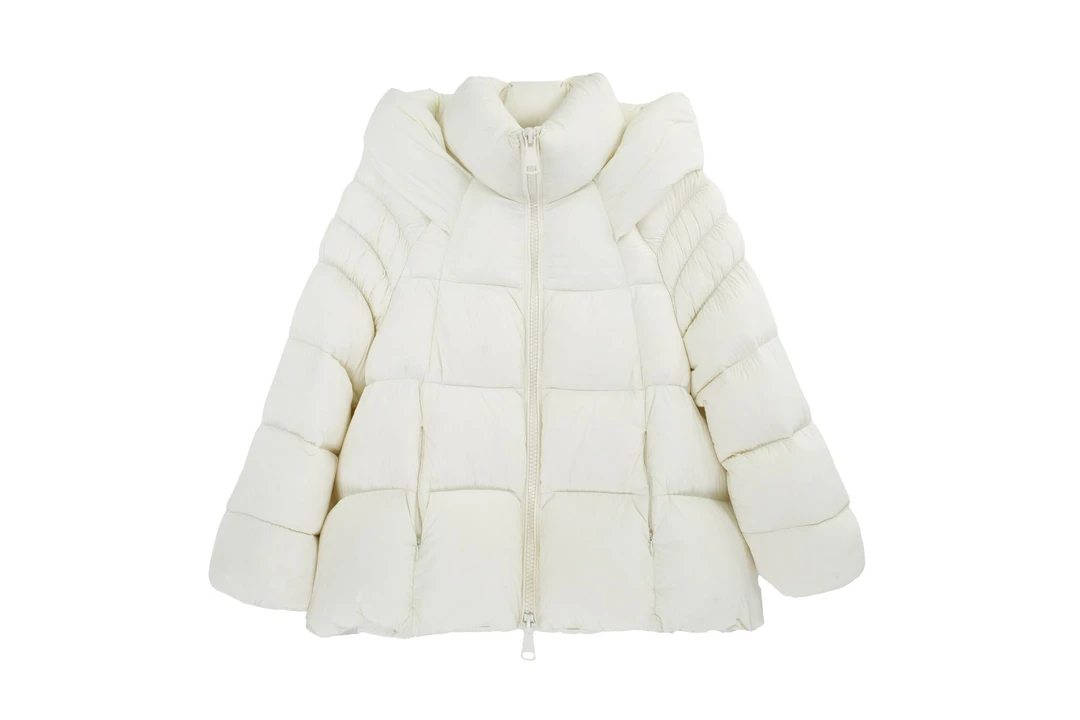 供应链厂家羽绒服样衣孤品
