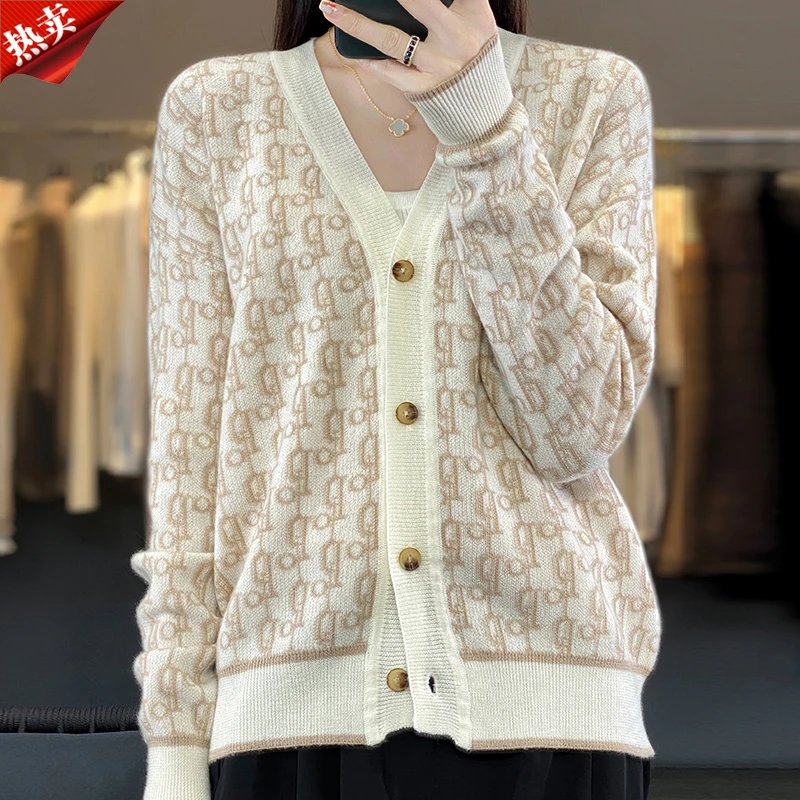 时尚品牌正品新款精仿羊毛针织开衫提花时尚气质百搭女士上衣