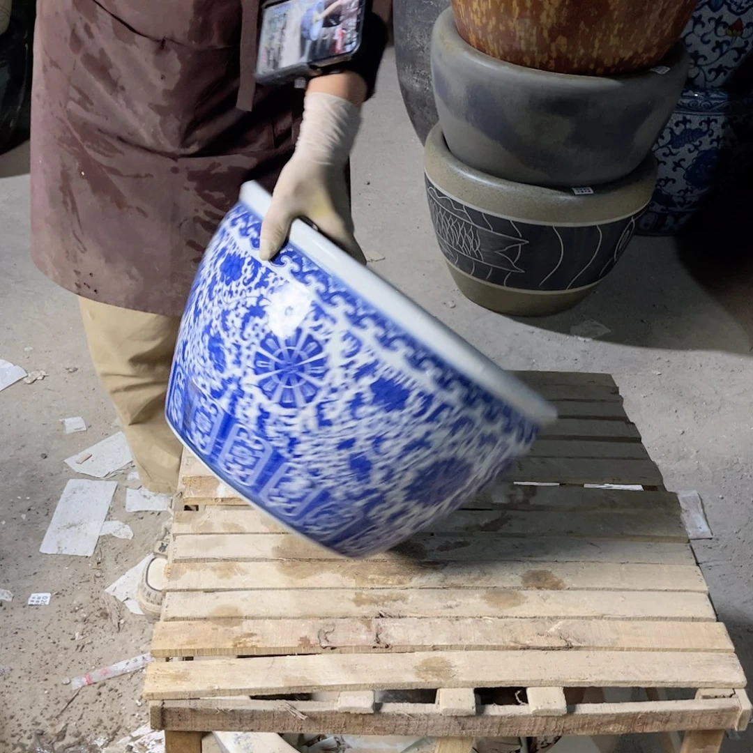 瓷片缠枝莲42.888888888