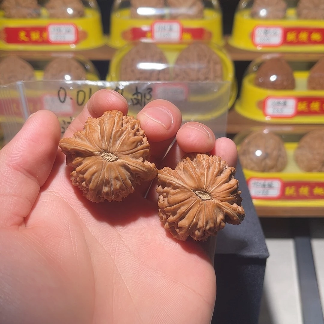 文玩核桃吊坠磨盘