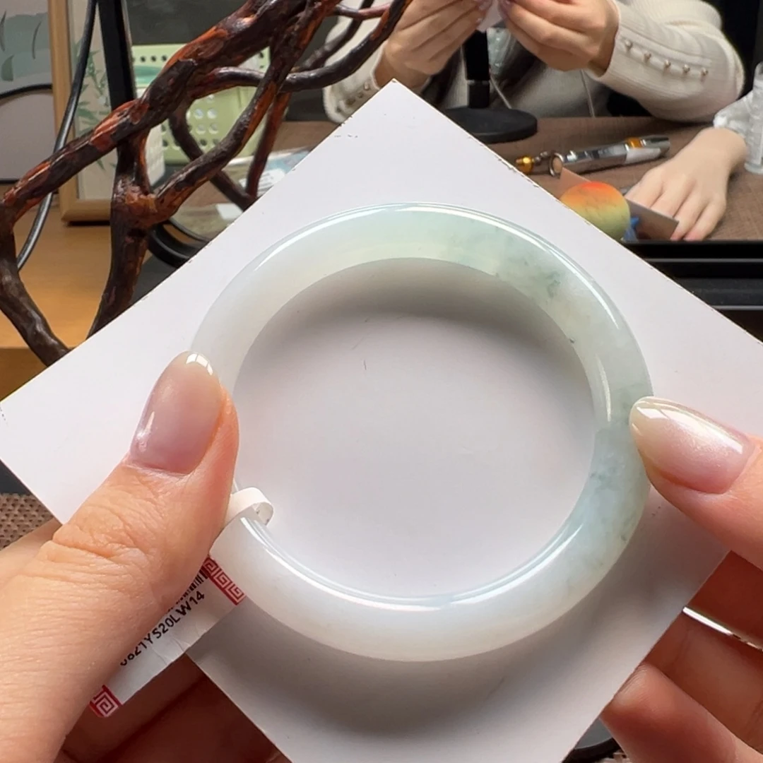 翡翠未镶嵌手镯35号